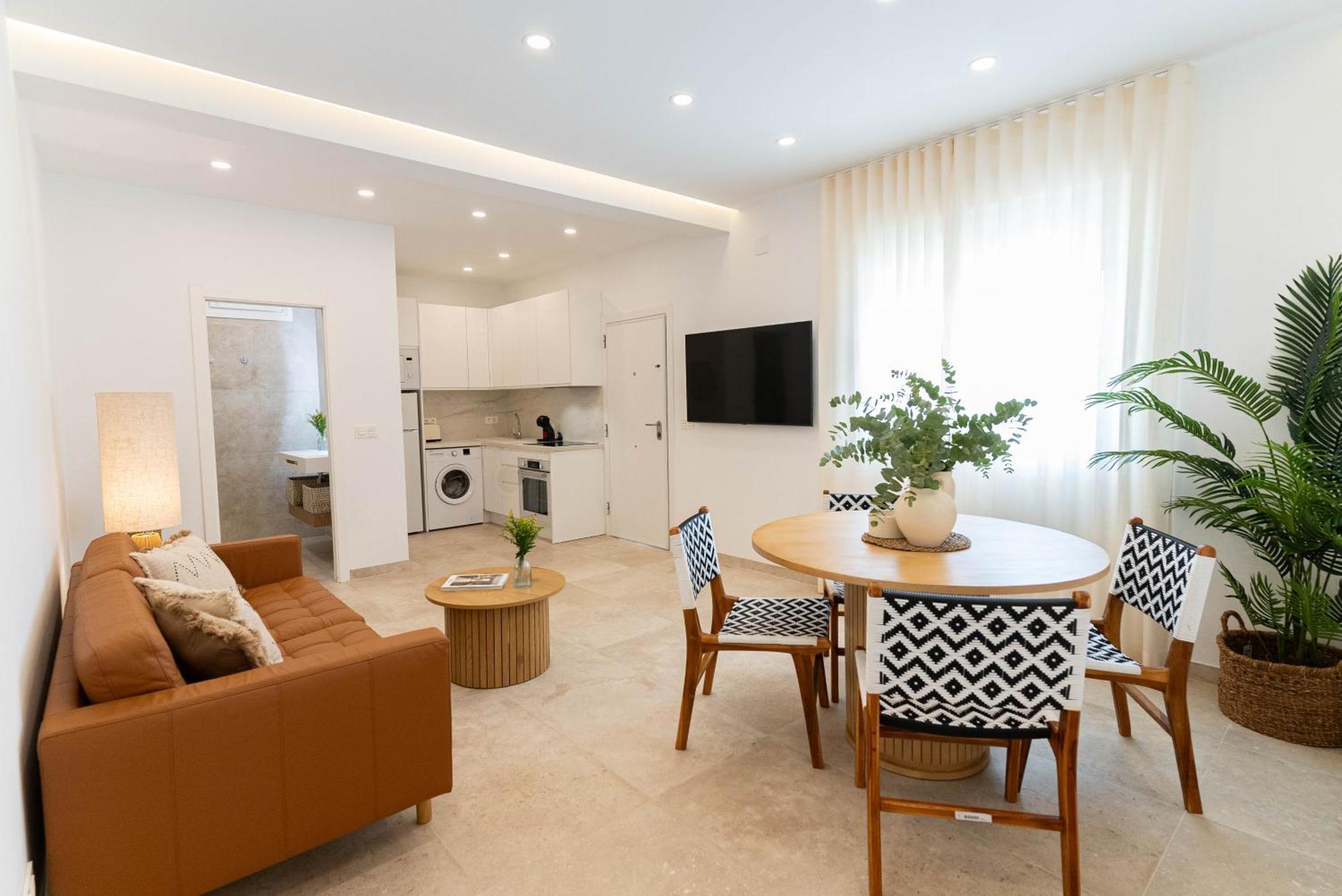 Angeles Beach I By Ele Apartments เบเลซ-มาลากา ภายนอก รูปภาพ